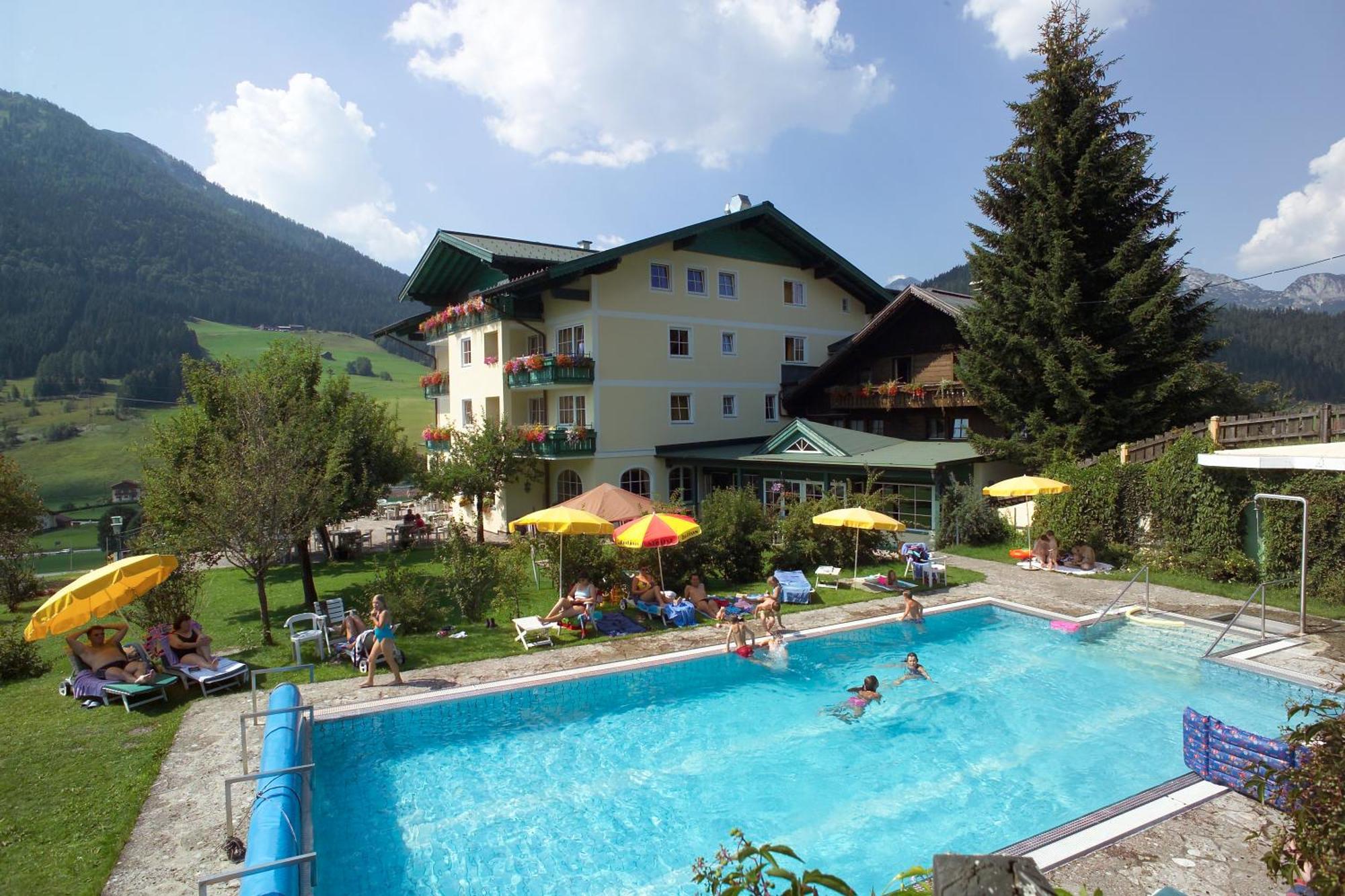 Wohlfuehlresort Und Feriengut Martinerhof 상트마틴암테넨게비르게 외부 사진