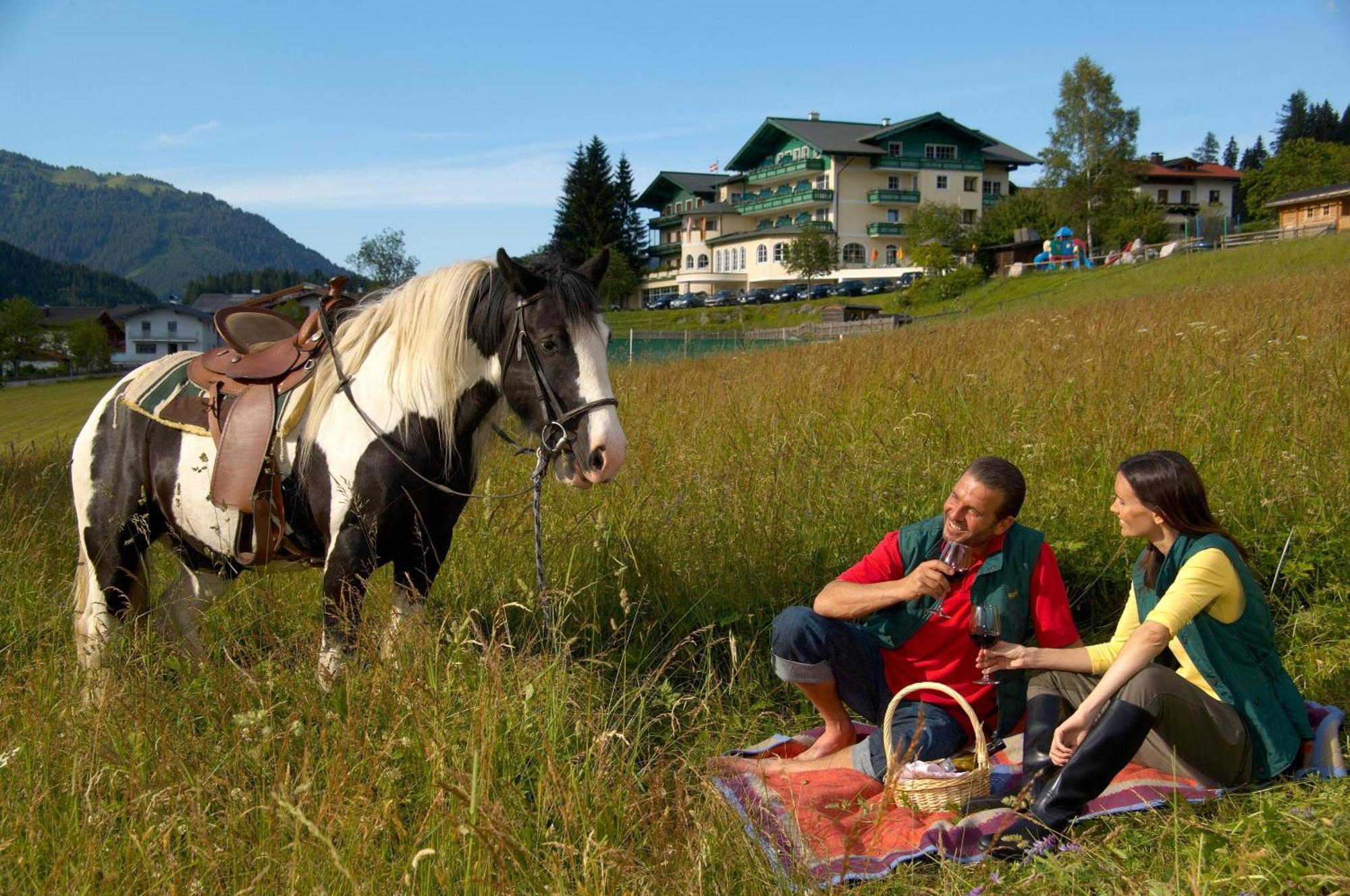 Wohlfuehlresort Und Feriengut Martinerhof 상트마틴암테넨게비르게 외부 사진