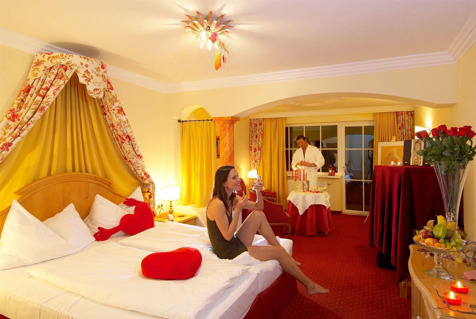 Wohlfuehlresort Und Feriengut Martinerhof 상트마틴암테넨게비르게 외부 사진