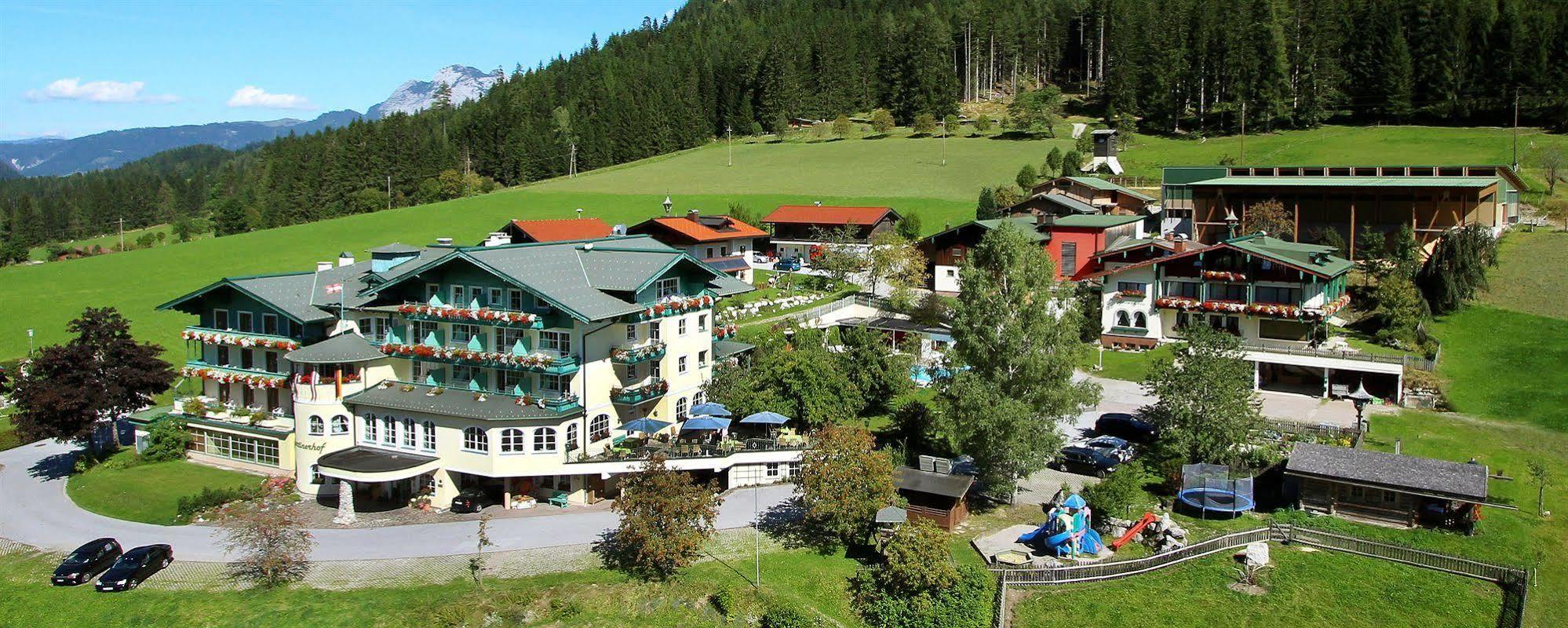 Wohlfuehlresort Und Feriengut Martinerhof 상트마틴암테넨게비르게 외부 사진