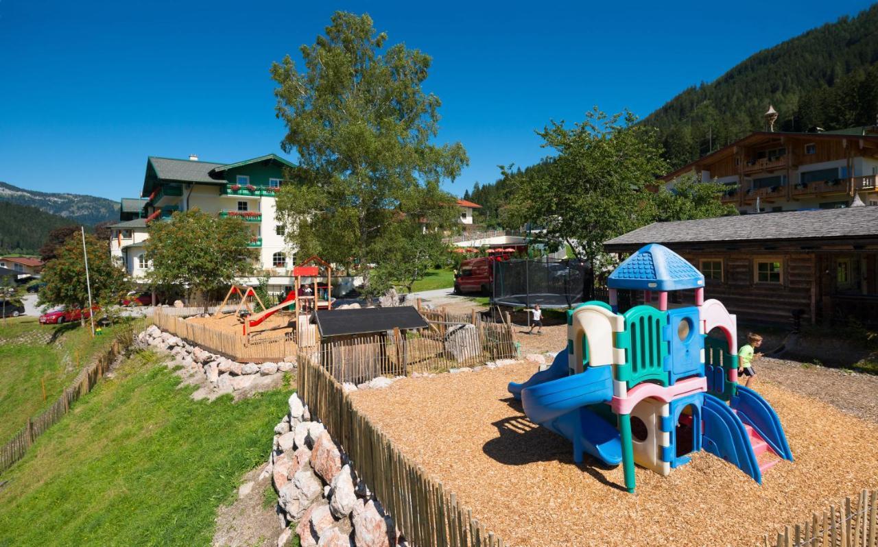 Wohlfuehlresort Und Feriengut Martinerhof 상트마틴암테넨게비르게 외부 사진